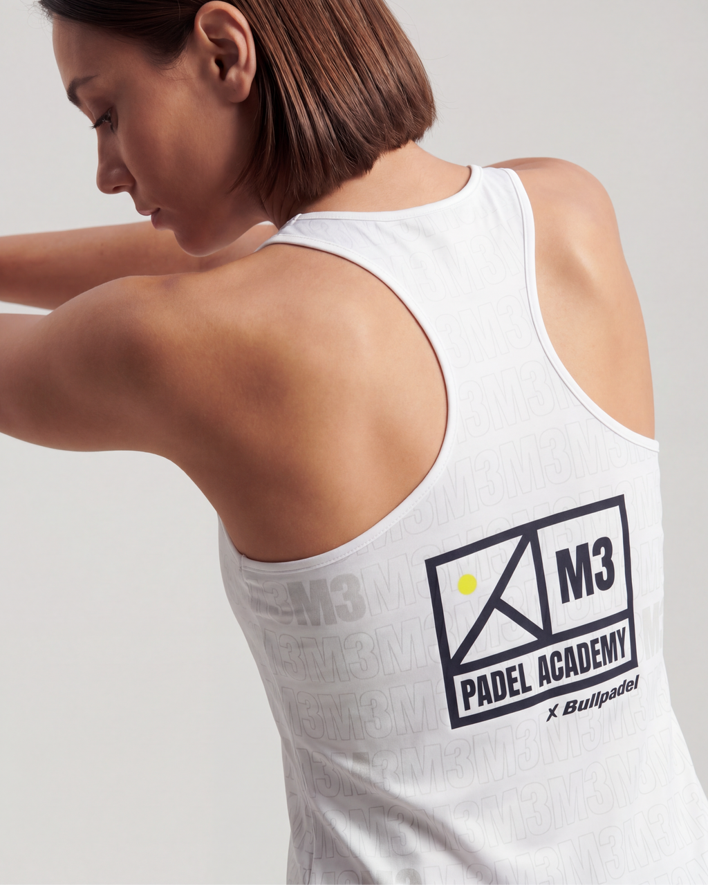 Top de Tirantes de Pádel Mujer M3 x Bullpadel Blanca