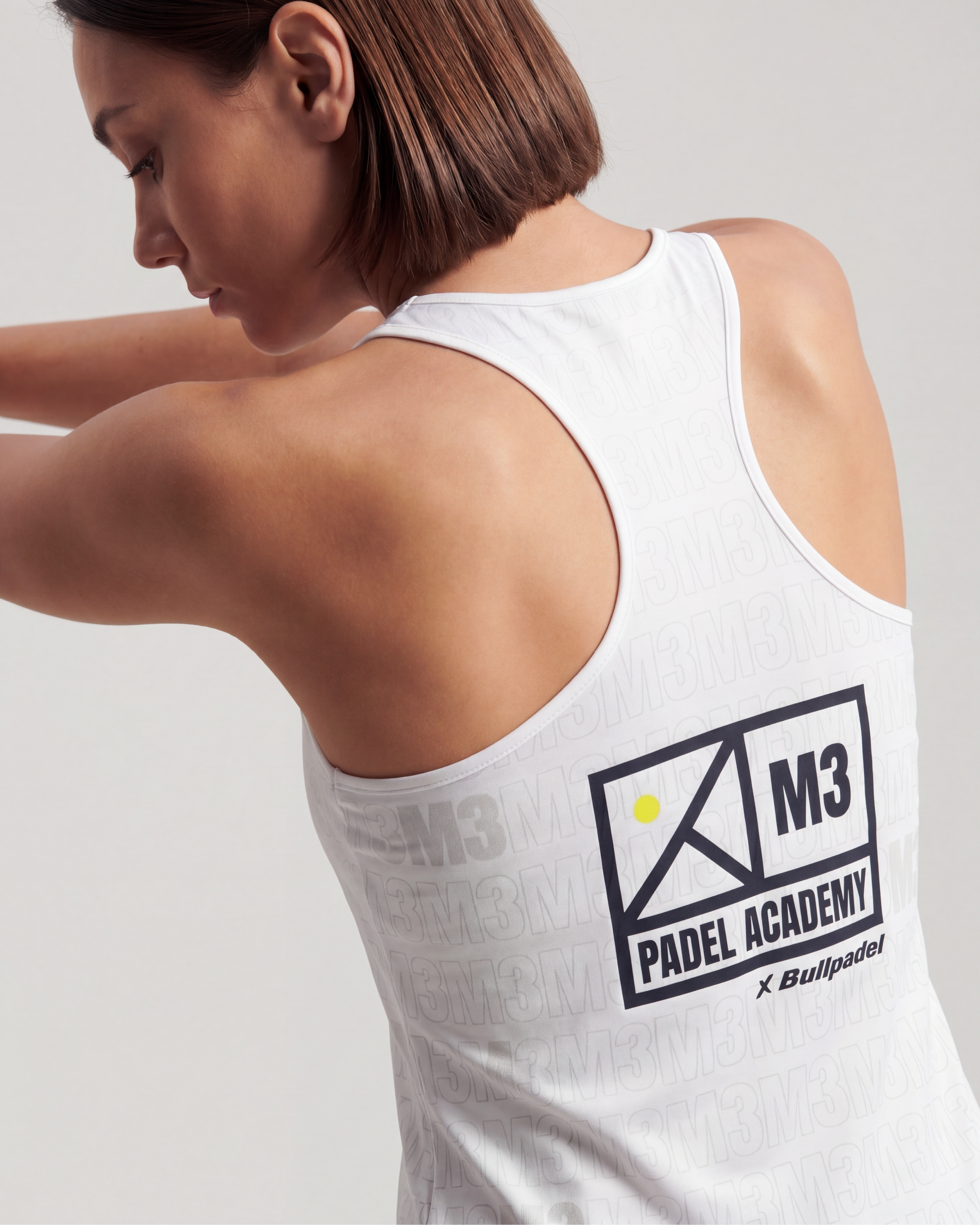 Top de Tirantes de Pádel Mujer M3 x Bullpadel Blanca