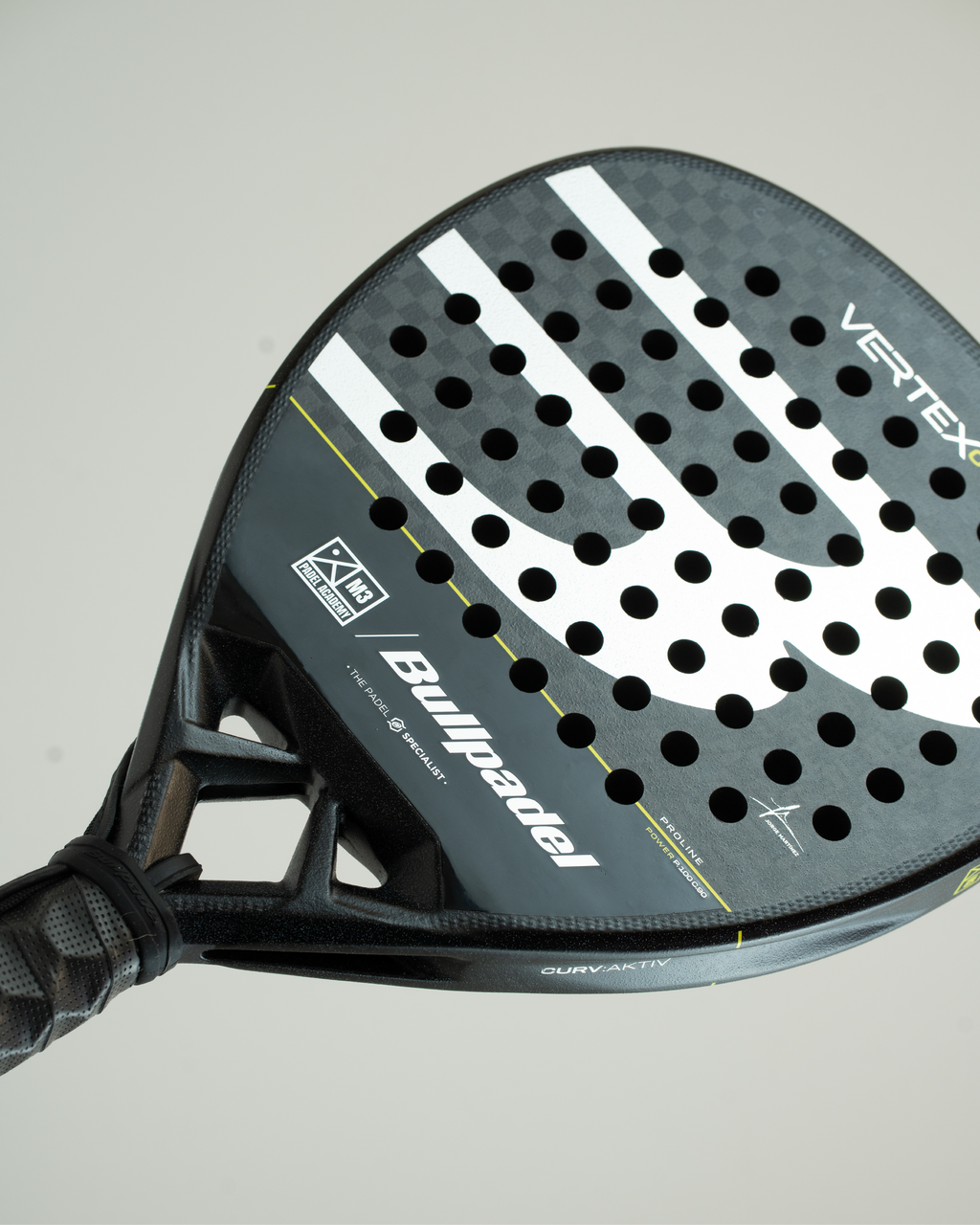 Pala Bullpadel Vertex 04 M3 Edition